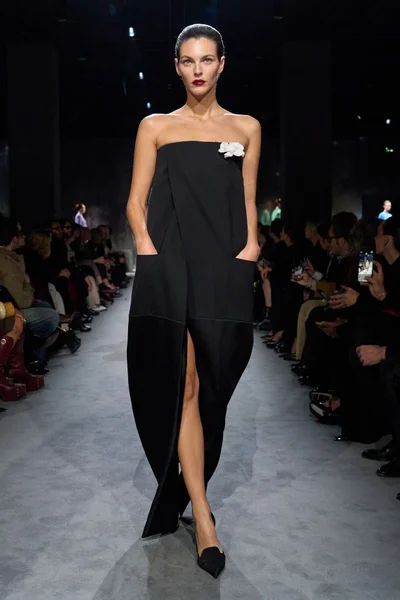 Look 44